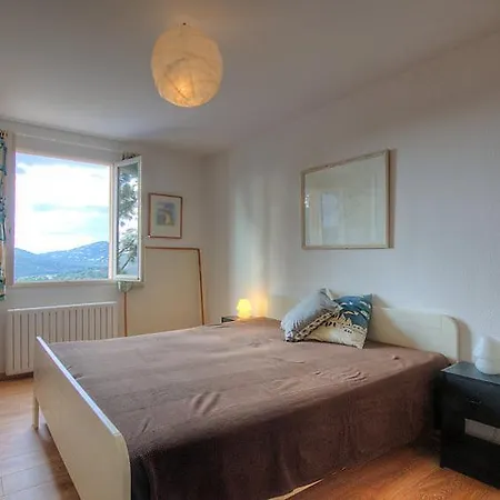 Bormes-les-mimosas Sleeps 8 Pool Wifi Feriehus